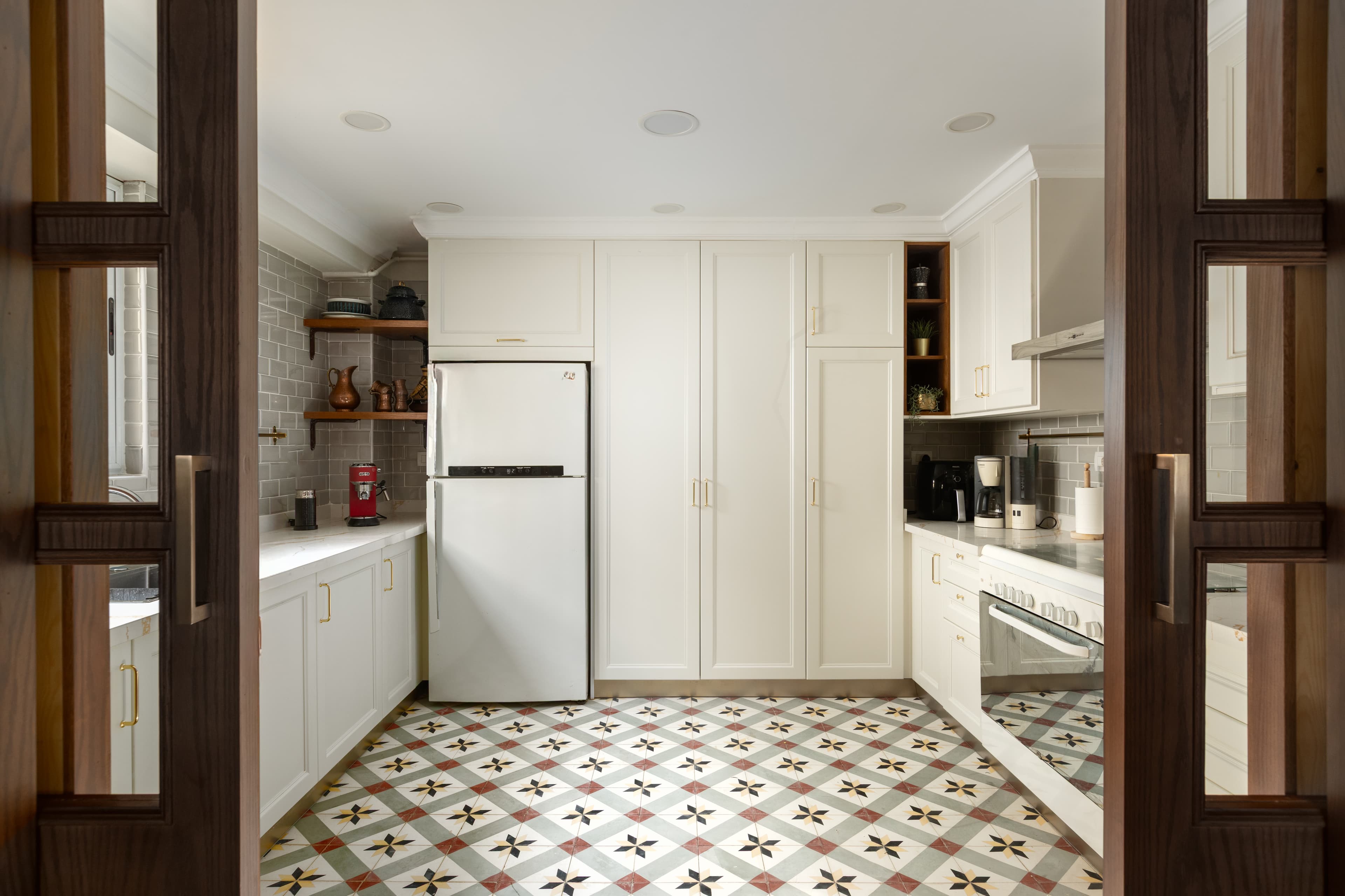 KITCHEN preview - Image 5